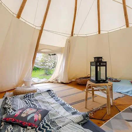 Glamping Le Val Insolite *